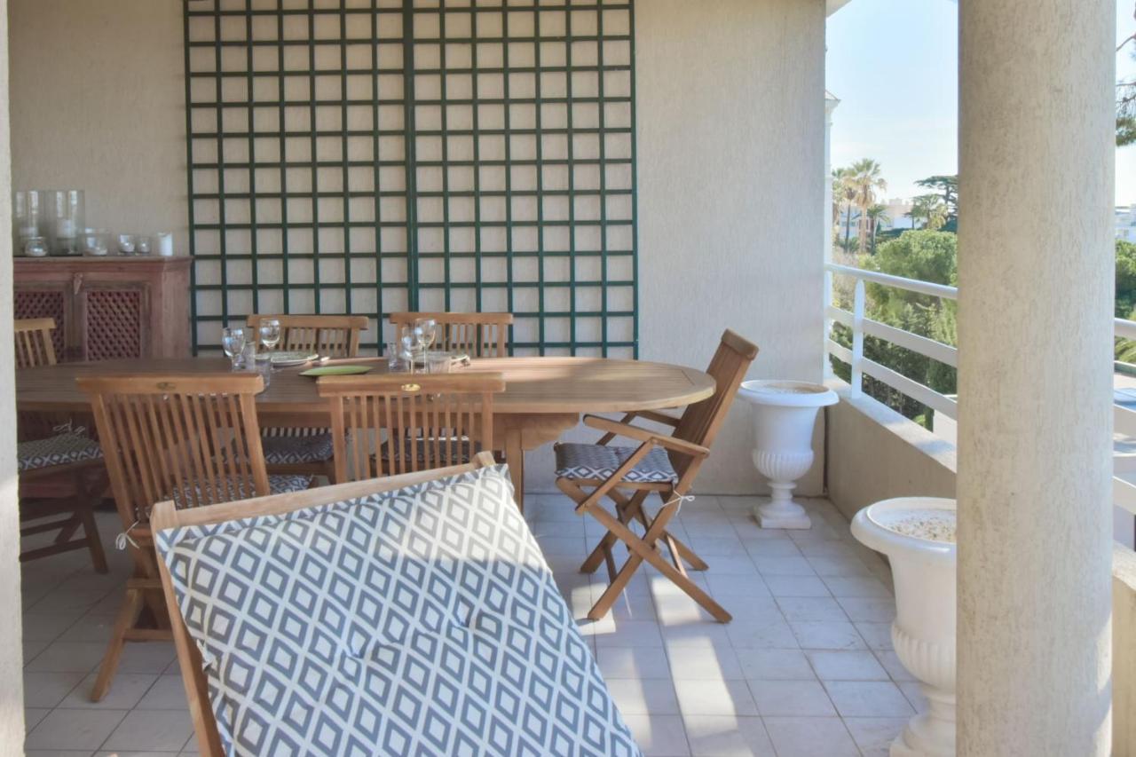 3-br Sea View Swimming Pool Appartement