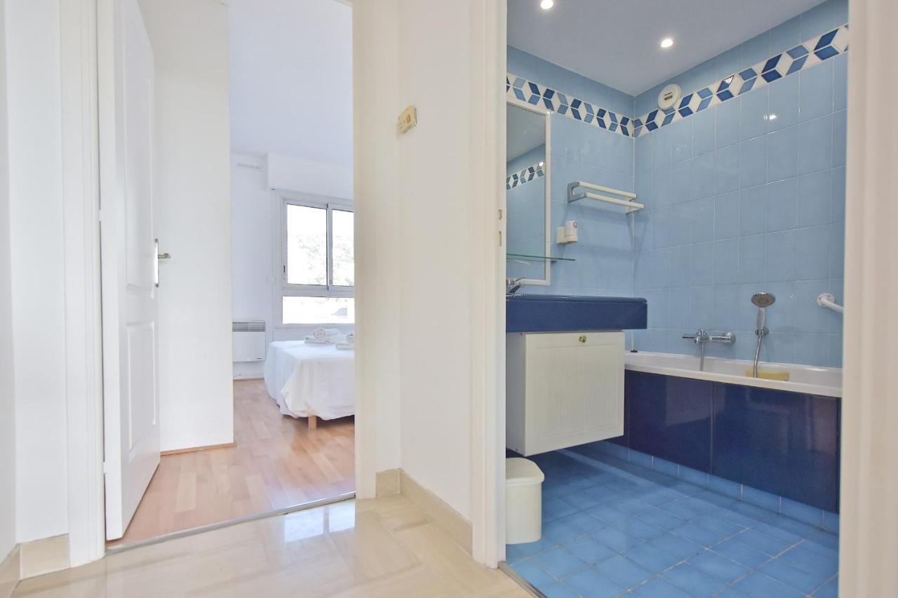 3-br Sea View Swimming Pool Appartement